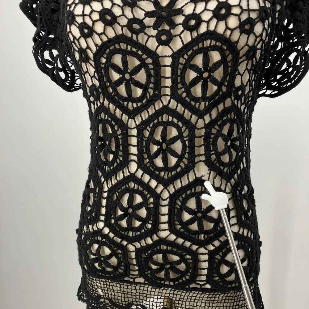 Black Crochet Lace Top Short Sleeve Floral S/M Festival Sheer Scalloped Beachy - Picture 7 of 7